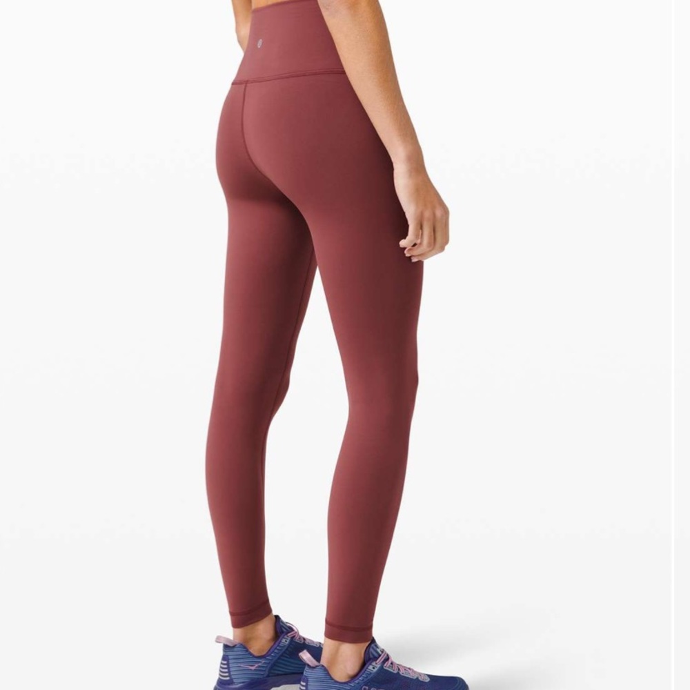 Lululemon Wunder Train High-Rise Tight 25"
Savannah Size 14